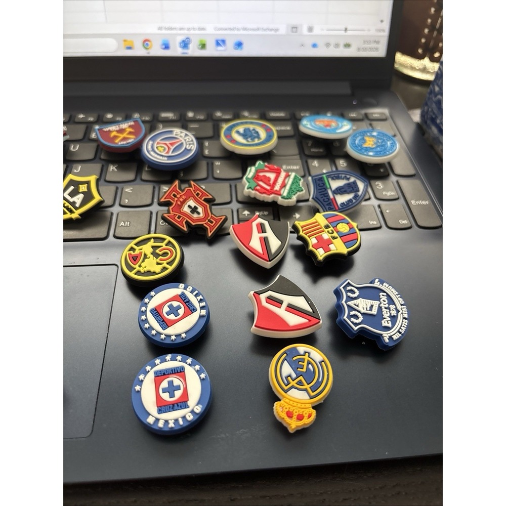 Lot Of 29 Football Club/Soccer Logo Jibbitz For Crocs Chelsea Manchester Liverp